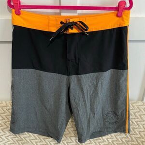 American Fighter Men’s Headlands Board Short Swim Trunks Orange Grey Size 32